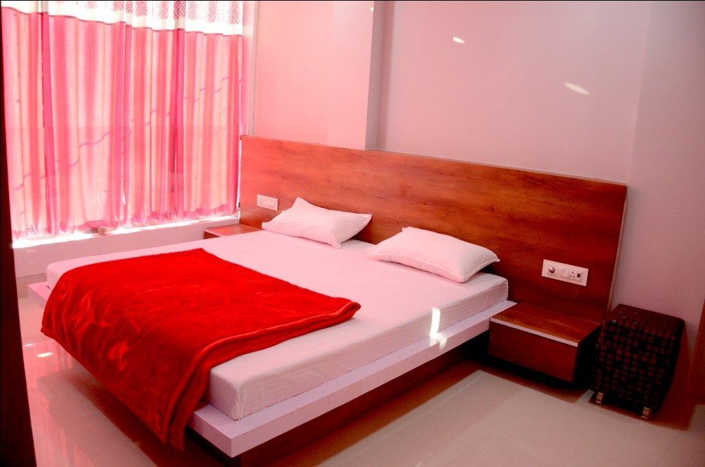 Hotel Tathastu Ujjain Dış mekan fotoğraf